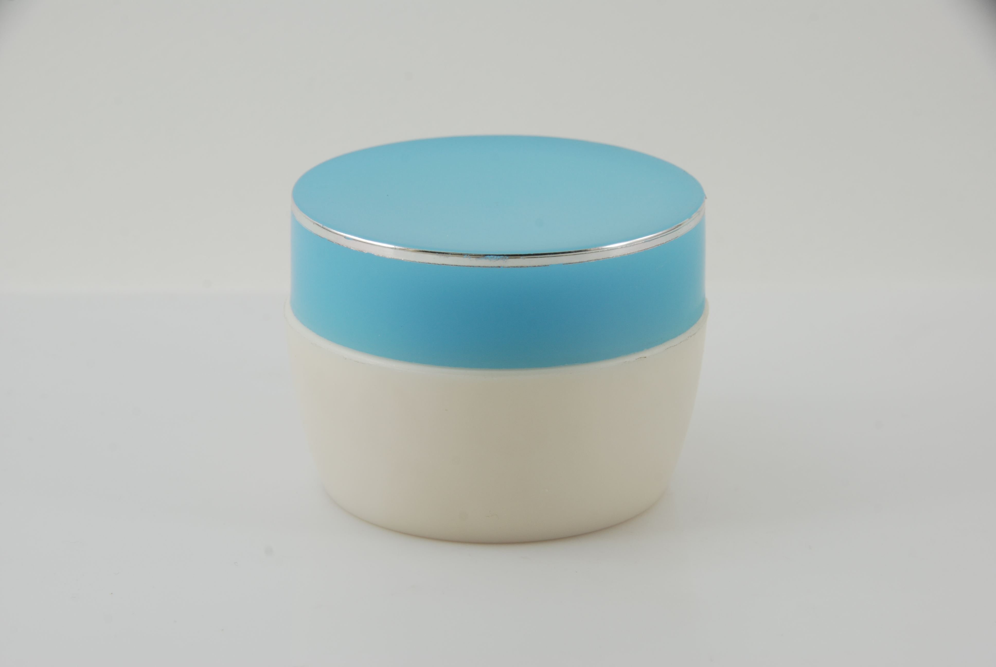 กระปุกครีม (R278) 50 กรัม สี ฟ้า-ขาว แพคละ 4 ใบ