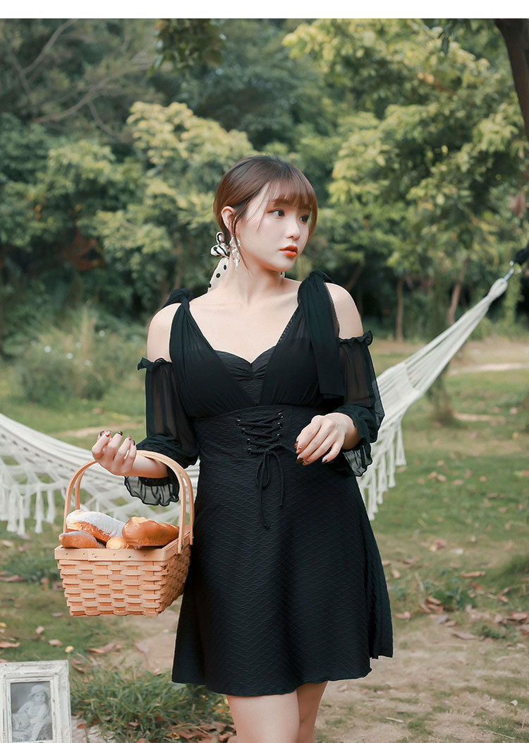 ชุดว่ายน้ำไซส์ใหญ่ 5xl พร้อมส่ง :ชุดว่ายน้ำคนอ้วนชุดเที่ยวทะเลสีดำถักสายด้านหน้า แขนต่อถอดออกได้มีกางเกงขาสั้นใส่ด้านในแบบสวย sexyมากๆจ้า: ขนาด รอบอก 40 - 48 นิ้ว เอว 38 - 48 นิ้ว สะโพก 42 - 52 นิ้ว