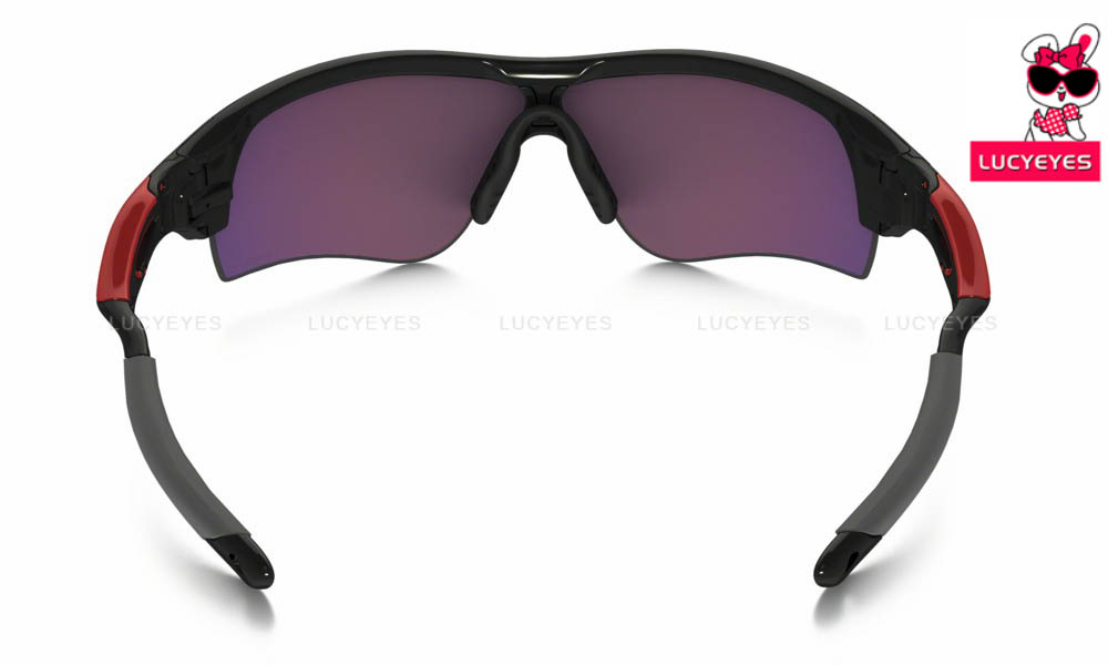 แว่นกันแดด OAKLEY OO9206-37 4