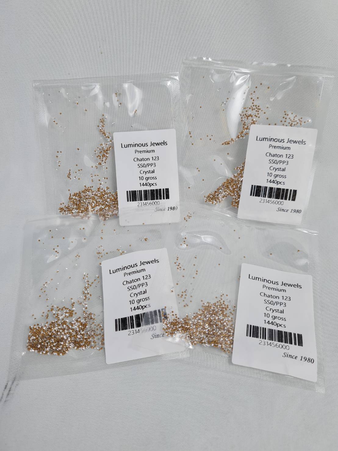 เพชรชวารอฟกี้ คริสตัล Luminous Austrian Crystal ก้นแหลมเกรดพรีเมี่ยมสำหรับงานเครื่องประดับตกแต่ง