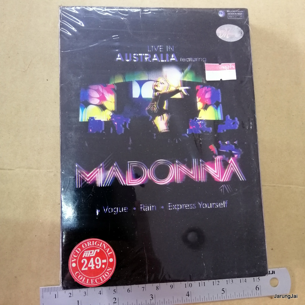 ปกเบลอ vcd madonna live in australia featuring vogue rain express yourself concert vcd aps s inter