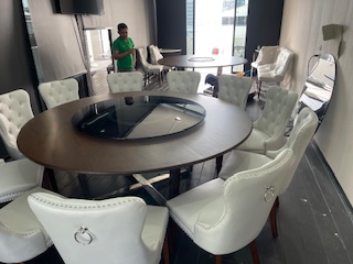 Trp.Round Table 圆桌会议 餐桌 中式餐桌 配有旋转镜组 โต๊ะกลมหินอ่อนขนาดใหญ่ 360 ซม.20 ที่นั่ง พร้อมชุดจานหมุน เลซี่ซูซาน Lazysusan และ เก้าอี้ สีแดง