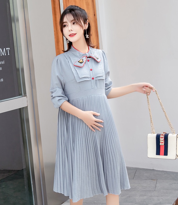 เดรสคลุมท้องแฟชั่นแขนยาว อัดพรีทสวย แขนยาว มีโบว์ที่คอ ใส่ได้ถึงคลอด M L XL,XXL