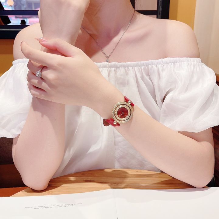 Versace VE7900320 นาฬิกาผู้หญิง Eon Quartz Women's Watch