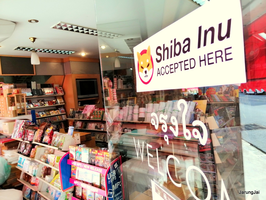 vcd แอม เสาวลักษณ์ ชุด เรื่องน้ำเน่า ไม่รู้อะไรเข้าสิง karaoke vcd gmm รุ่นเจาะกล่อง