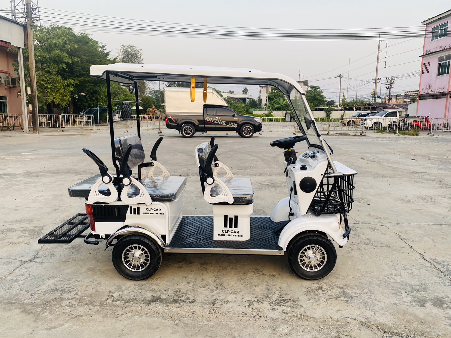 รถกอล์ฟไฟฟ้า 4 ล้อ 6 ที่นั่ง รุ่น M-04T ขับแบบพวงมาลัย