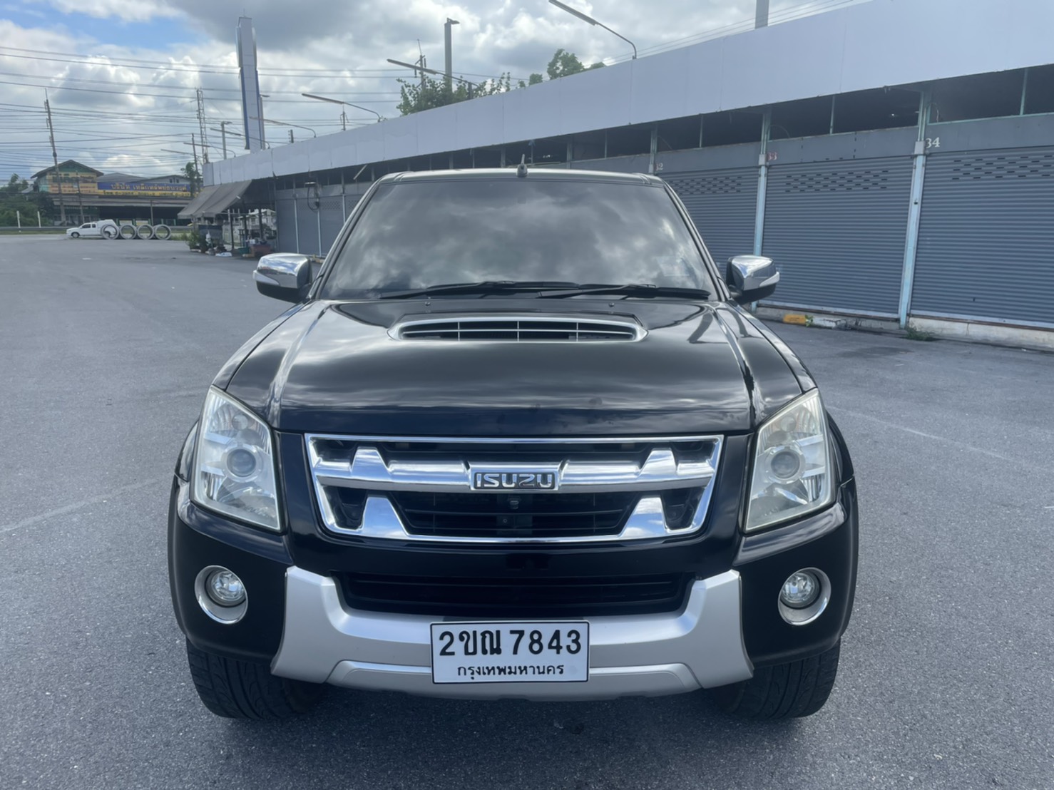ISUZU DMAX Super Platinum Cab4 3.0LS VGS Turbo 4WD MT 2011
