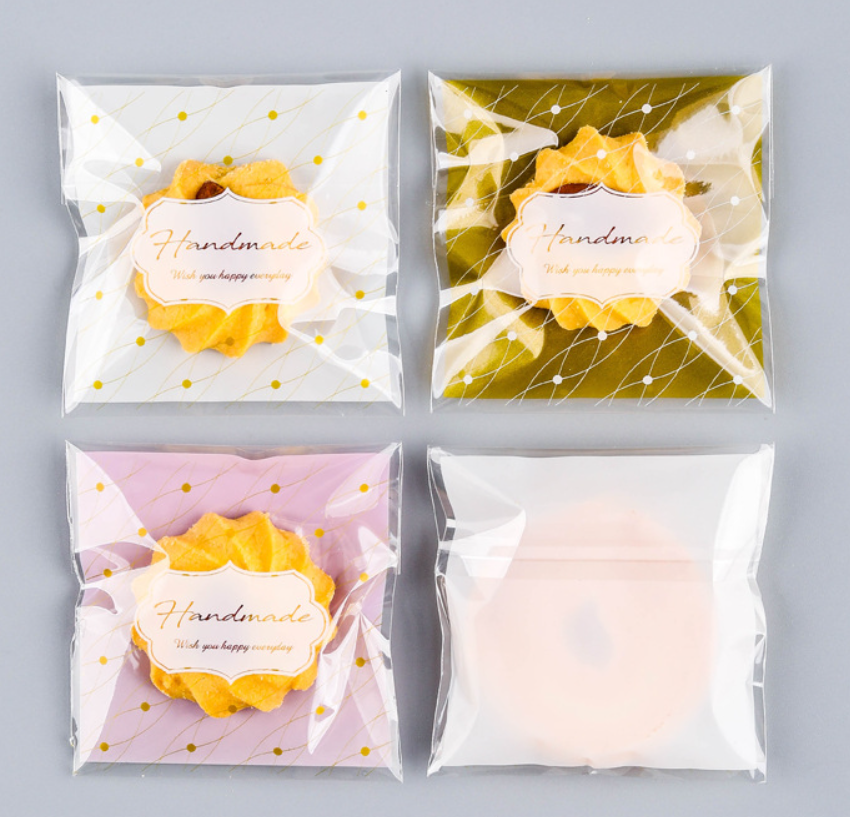 ถุงคุ๊กกี้ ฝากาว ขนาด 7x7 ซม.(ลายพิเศษสุด) จำนวน 95-100 ชิ้นต่อแพ็ค