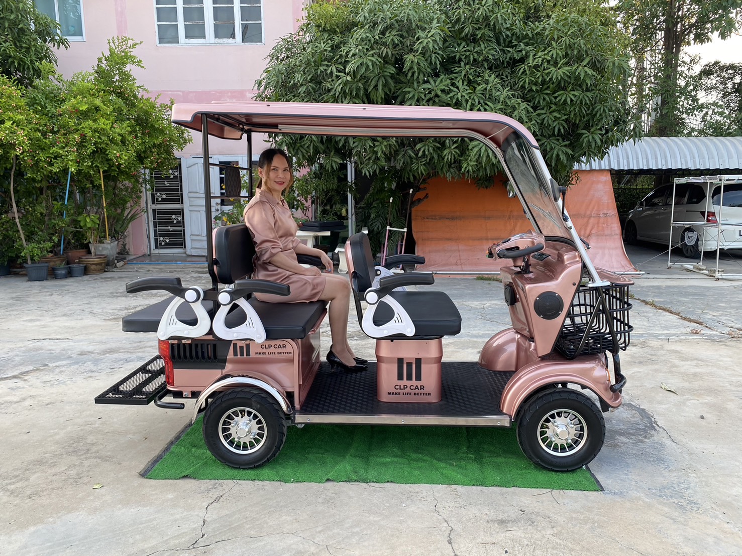 รถไฟฟ้า 4 ล้อ 6 ที่นั่ง (คนไซส์ใหญ่) รุ่น M-01ฺB BIG PLUS ยี่ห้อ CLP CAR ขับแฮนด์บิด