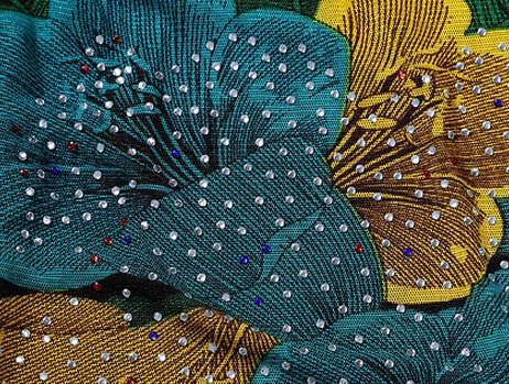 เสื้อผ้าแฟชั่นผู้หญิงพร้อมส่ง : เสื้อแฟชั่นสีเหลืองแต่งลายดอกไม้ ปักผ้า สวยมากๆจ้า