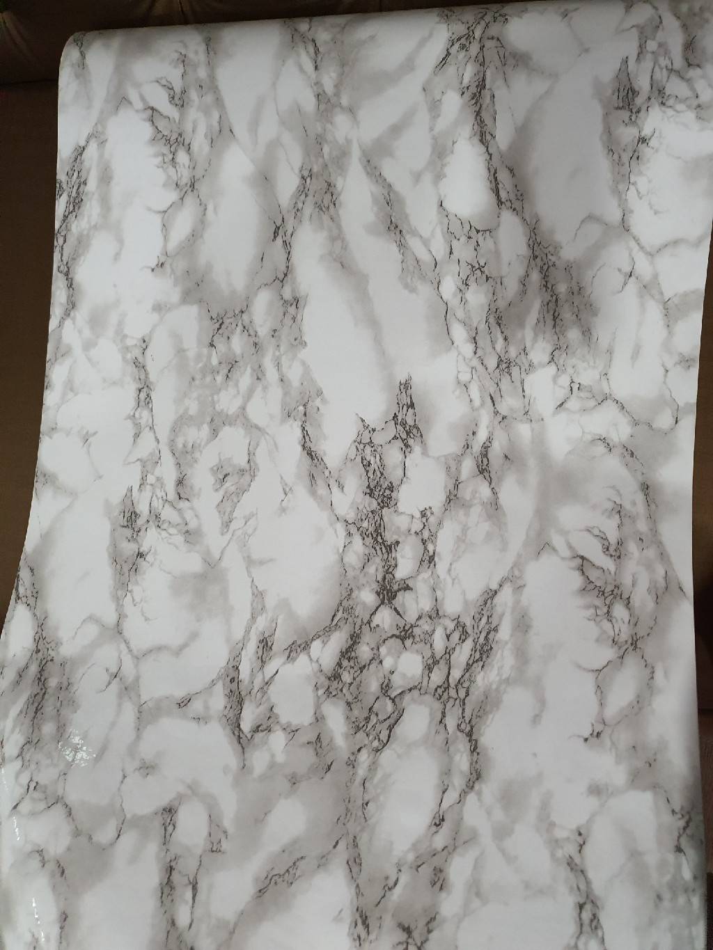 วอลเปเปอร์ PVC ลายหินอ่อน แบบเงา หน้ากว้าง 60 ซม. มีกาวในตัว