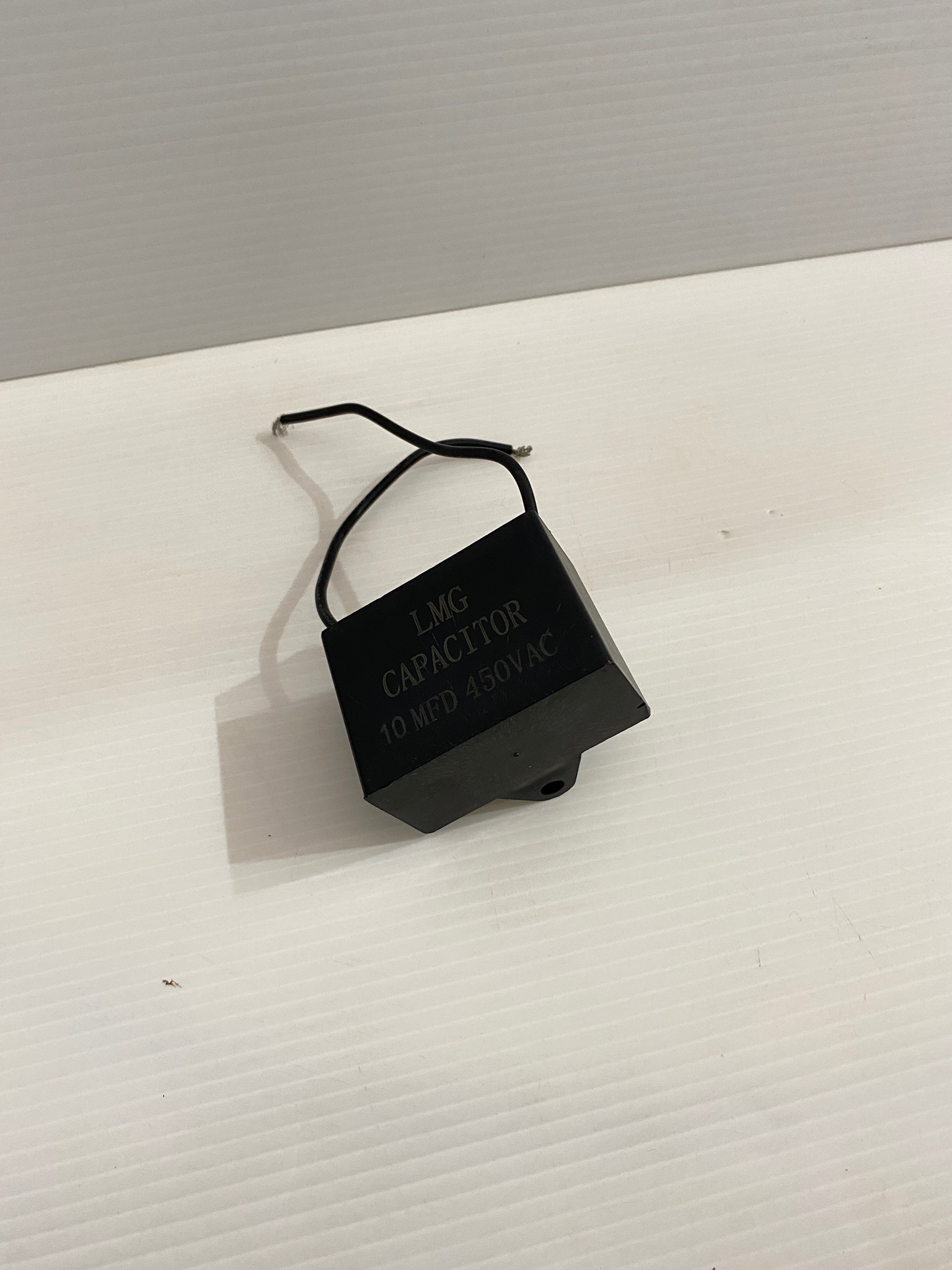 คาปาซิเตอร์ 8uf 10uf 12uf 450v. (คอนเดนเซอร์) LMG Capacitor แบบเหลี่ยม มีสาย