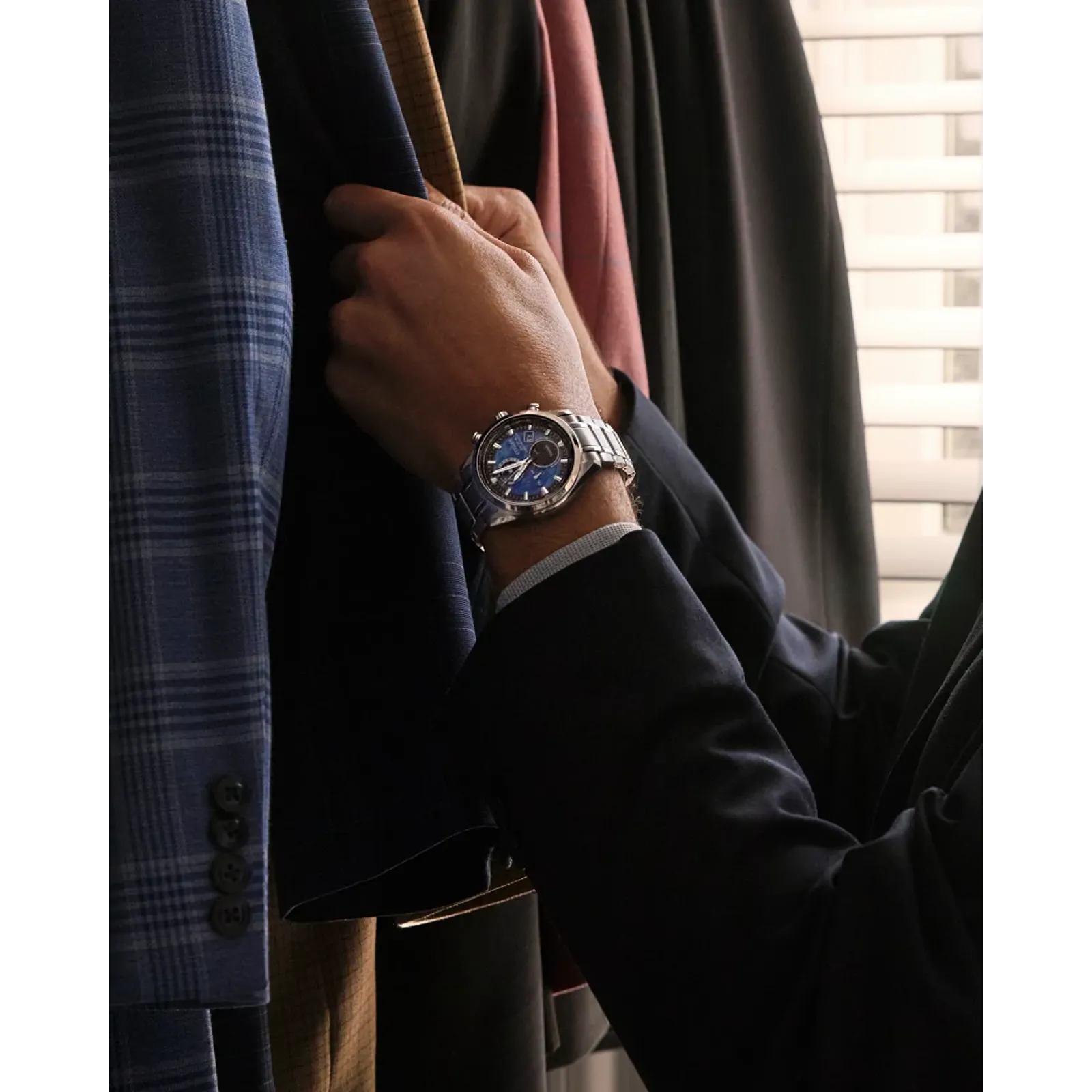 Citizen BY1010-81L นาฬิกาผู้ชาย Eco-Drive Tsuki-yomi Radio-Controlled Men's Watch