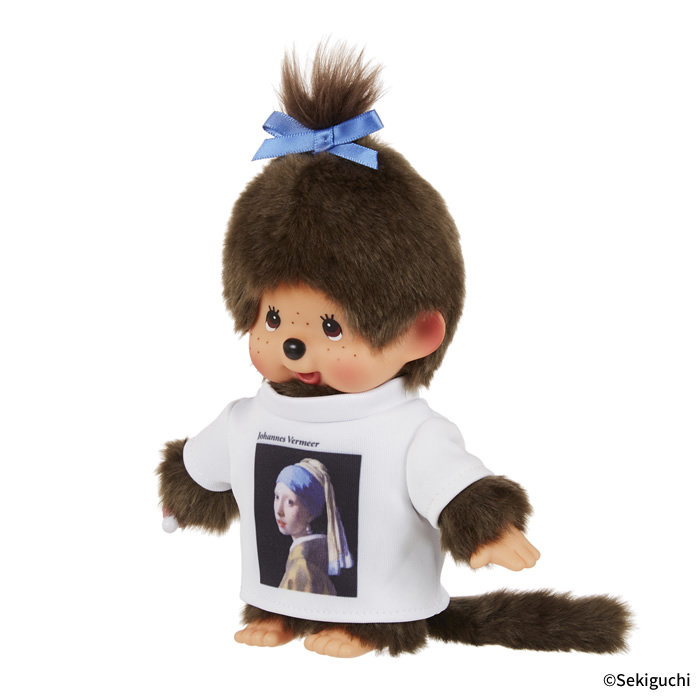 [PRE-ORDER] Monchhichi ตุ๊กตาม่อนชิชิจัง ใส่เสื้อ Johannes Vermeer Size H21.5 x W13 x D7.5 cm นำเข้าจากญี่ปุ่น モンチッチちゃん 女の子 Tシャツ モンチッチ もんちっち monchhichi フェルメール アート