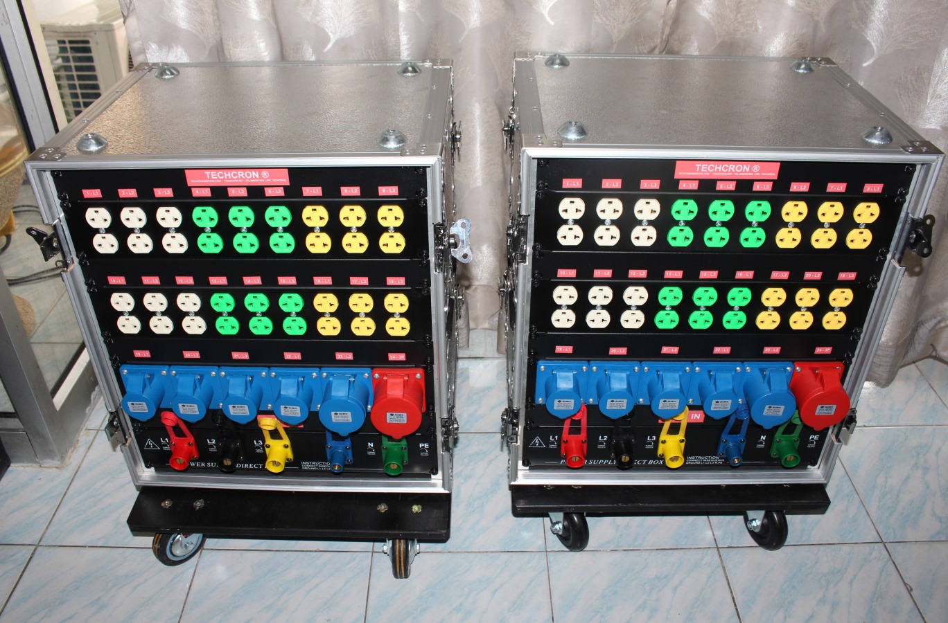 ปลั๊กตู้โหลด TECHCRON POWER