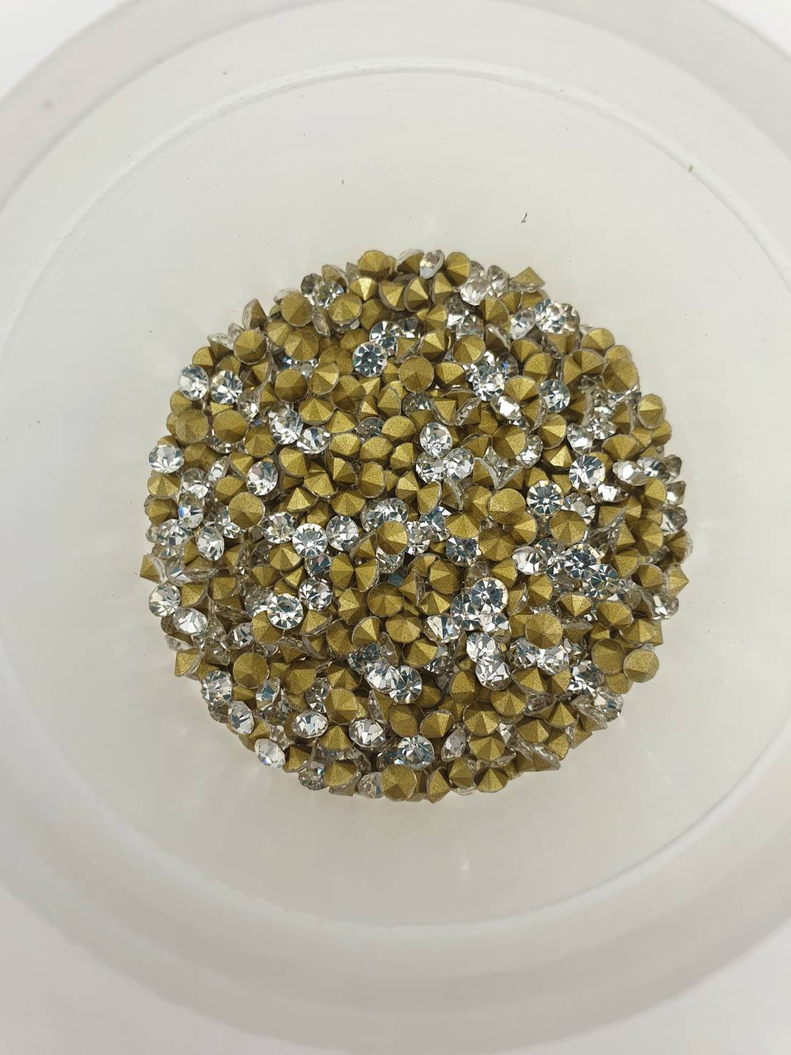 เพชรคริสตัลก้นแหลมขนาด 3.5 มิลลิเมตร (SS14) เพชรคริสตัลสำหรับงานเครื่องประดับ