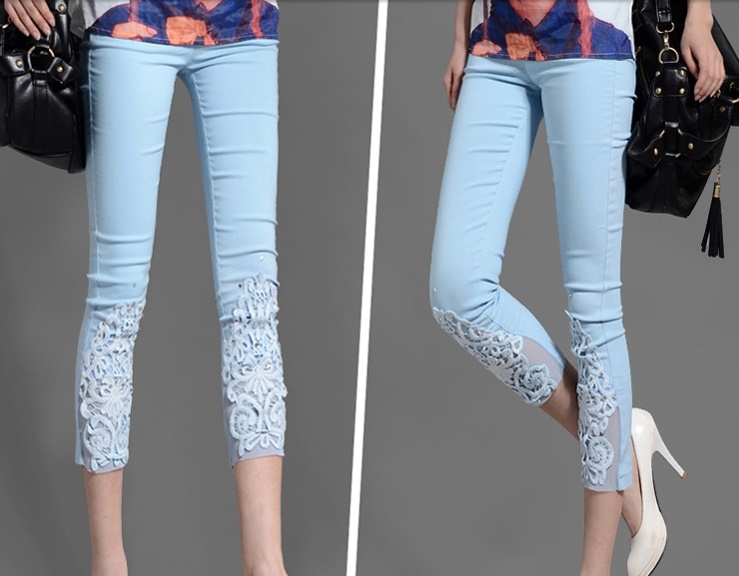 กางเกง กระโปรงแฟชั่นผู้หญิงพร้อมส่ง : กางเกงสีฟ้าแฟชั่น แต่งลายปักที่ขากางเกง แบบเก๋ น่ารักๆจ้า