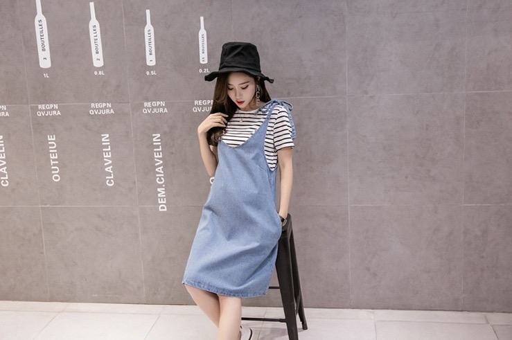 เอี๊ยมกระโปรงคลุมท้องยีนส์ +เสื้อแขนสั้นลายน่ารัก เอี๊ยมผูกปรับได้อิสระ ผ้ายีนส์เนื้อนิ่ม มีกระเป๋าข้าง น่ารักมากค่ะ M,L,XL,XXL