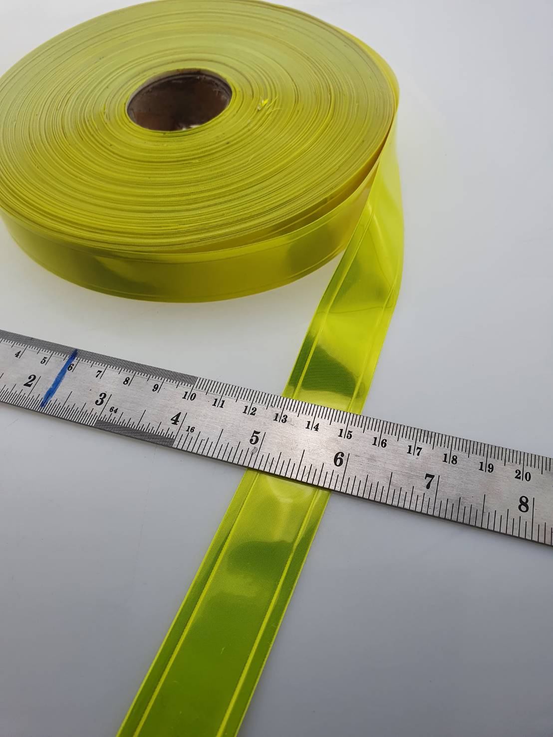 แถบผ้าสะท้อนแสง สีบรอนซ์เงิน สำหรับเย็บติดชุดยูนิฟอร์ม ชุดหมี ชุดทำงาน ชุดเซฟตี้ ชุดกีฬา เสื้อกั๊ก