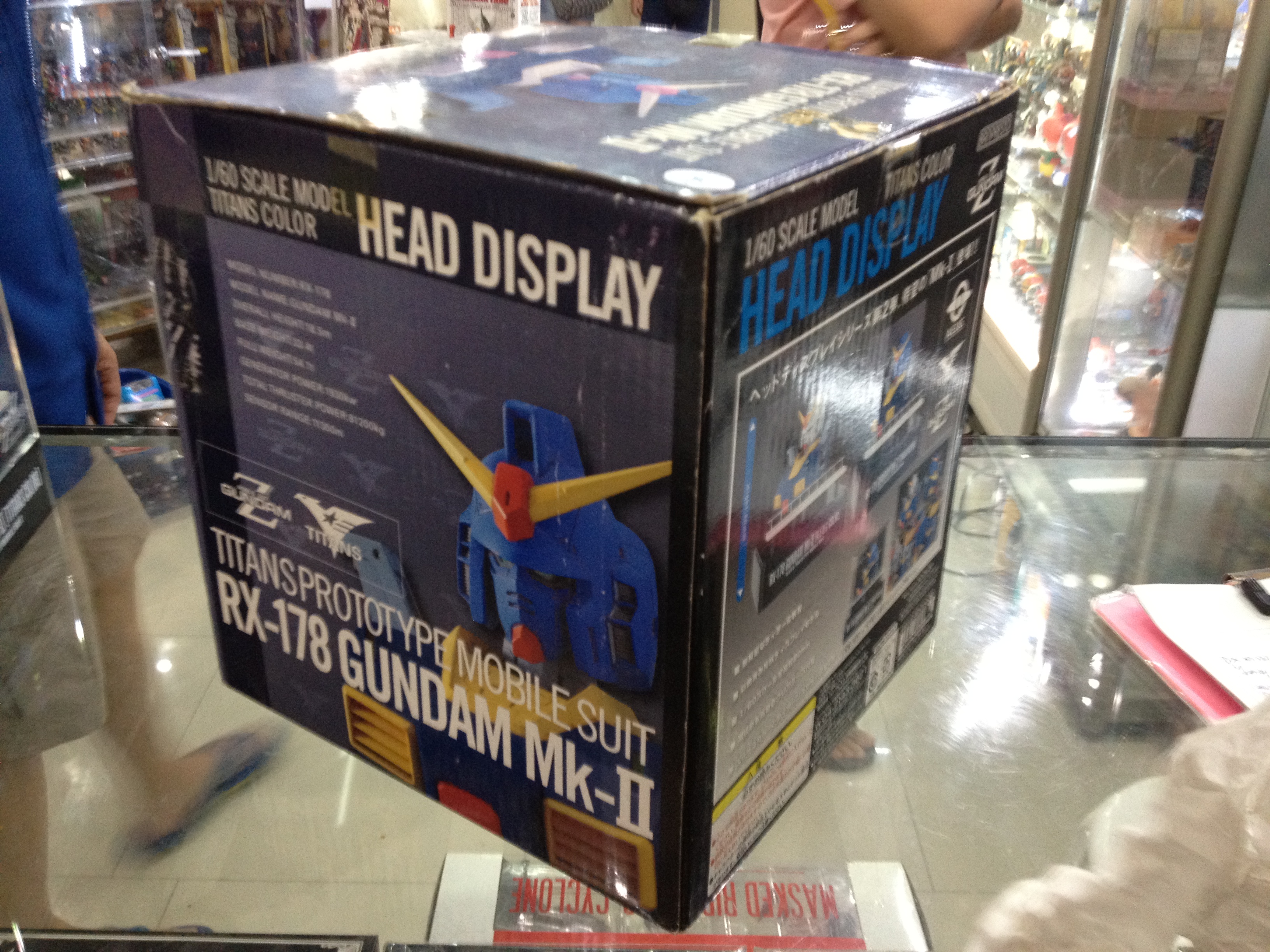Banpresto Head Display 1/60 Scale Model - Gundam Mk-II