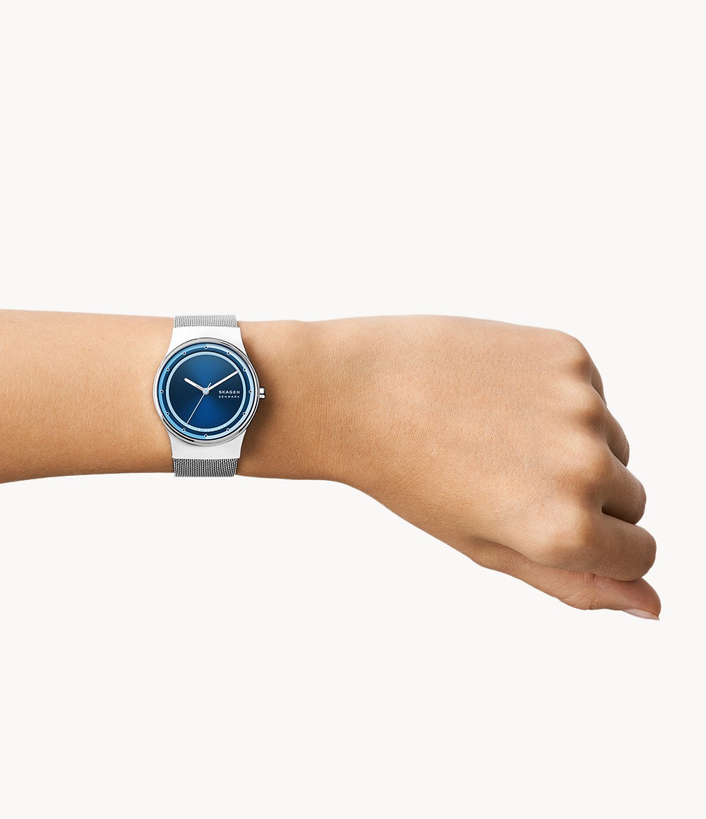 Skagen SKW3024 นาฬิกาผู้หญิง Sol Mesh Ocean Blue Solar Women's Watch