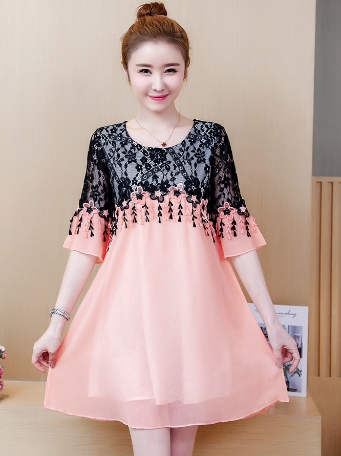 เดรสคลุมท้อง แบบน่ารัก ผ้าชีฟอง ด้านบนเป็นผ้าลูกไม้ มีซับใน M L XL,XXL