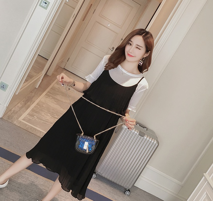 เอี๊ยมกระโปรง+เสื้อ เอี๊ยมคลุมท้องยาว อัดพรีททั้งชุด เป็นระบาย 2ชั้น สวยมากค่ะ M L XL XXL