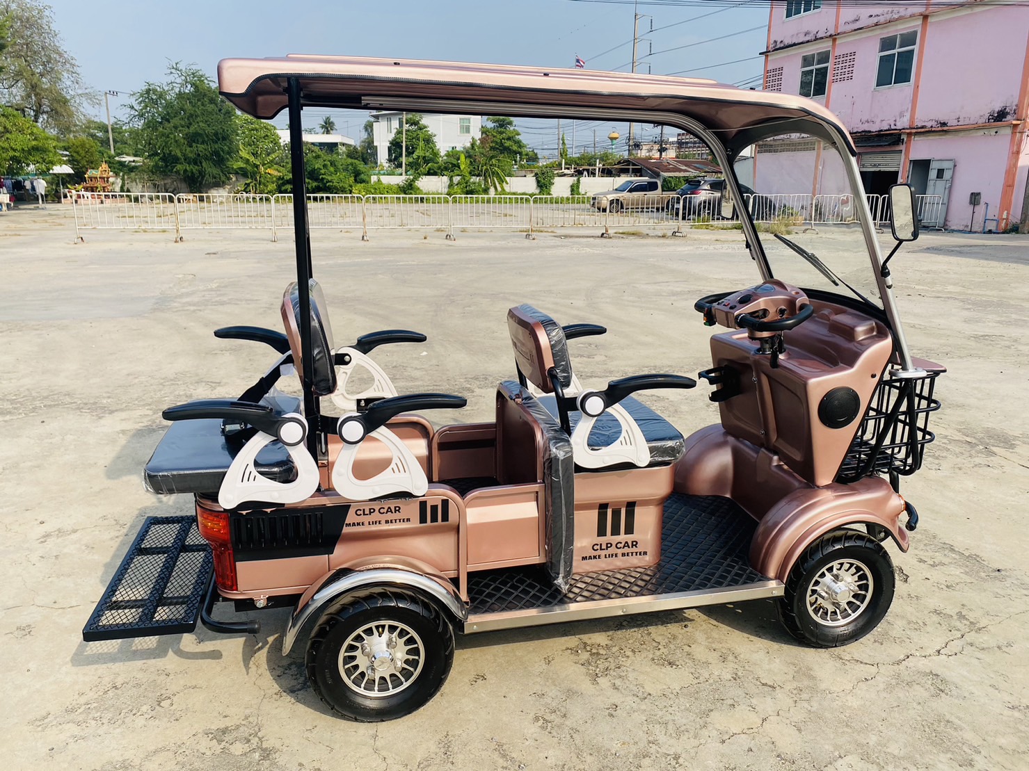 รถไฟฟ้า 4 ล้อ 4-5 ที่นั่ง รุ่น M-01T ยี่ห้อ CLP CAR ขับแฮนด์บิด สีชมพูพิ้งค์โกลว์