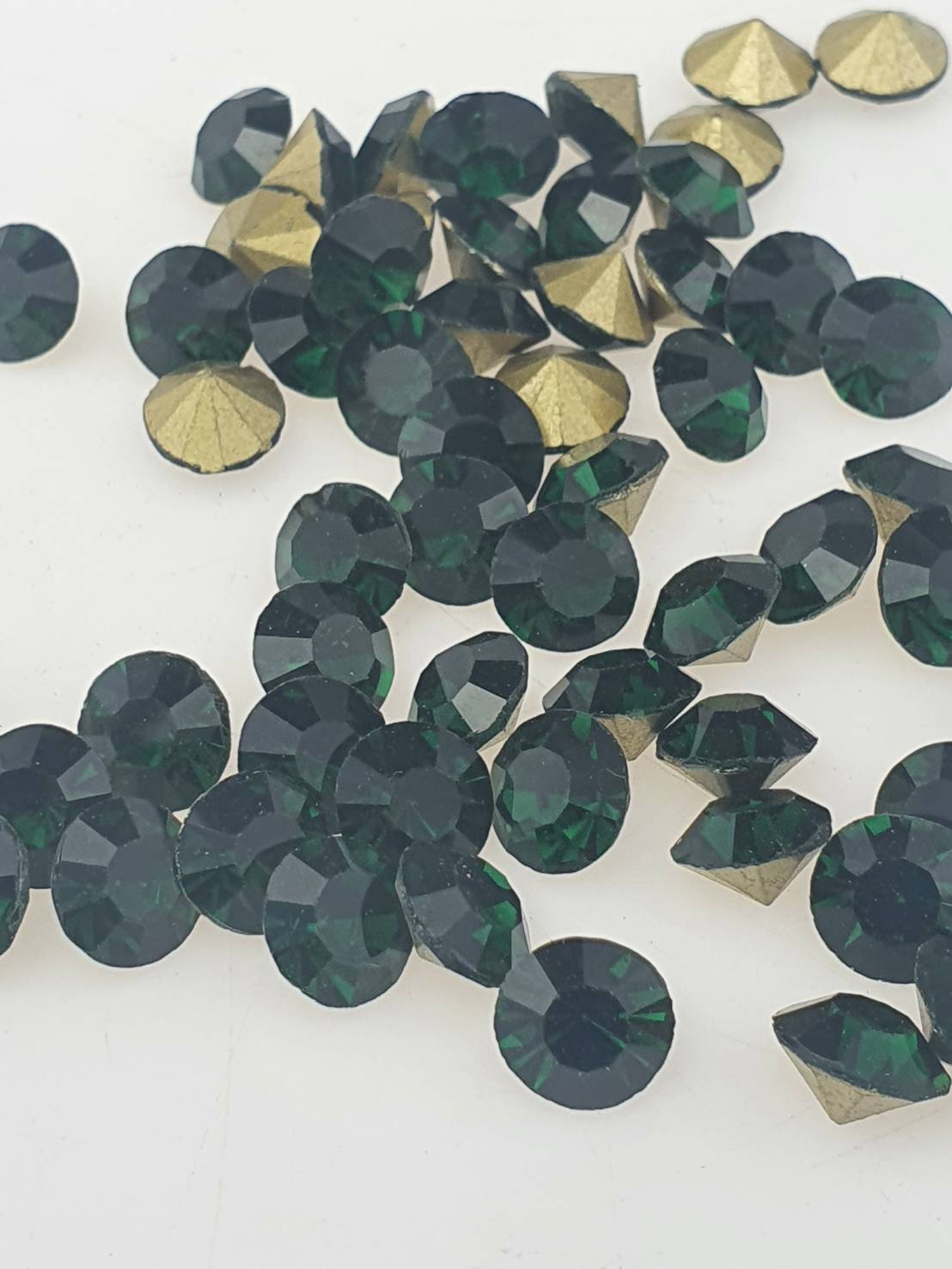 เพชรคริสตัลก้นแหลมขนาด 8 มิลลิเมตร (SS38) เพชรคริสตัลสำหรับงานเครื่องประดับ Crystal จำนวน 288 เม็ด