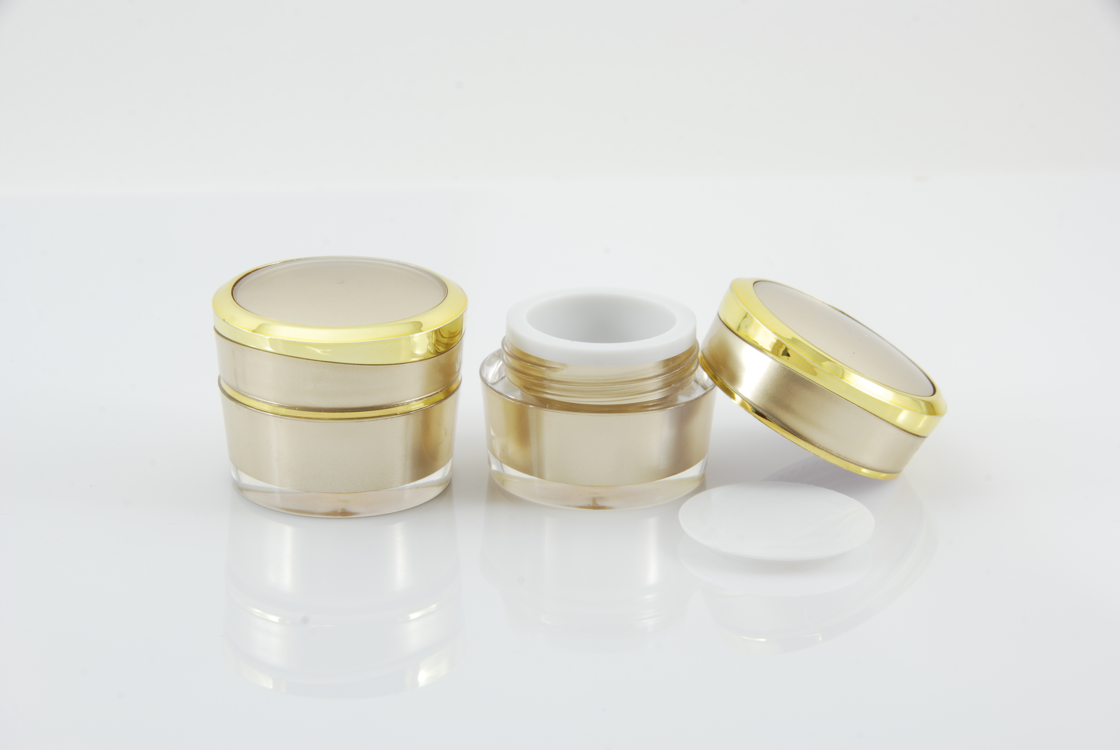 กระปุกลาแมร์ สีทอง ขนาด 5 กรัม แพคละ 10 ชิ้น