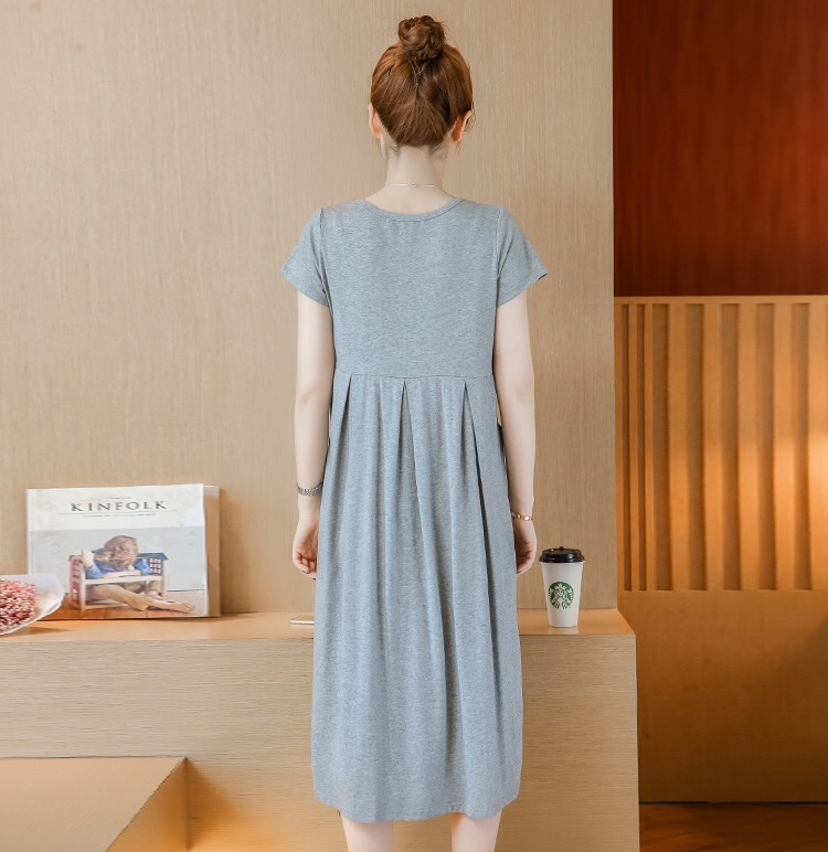 เดรสคลุมท้องแฟชั่นเปิดให้นม ผ้ายืดนิ่มมาก เปิดให้นมแบบง่าย มีเชือกปรับขนาดด้านหน้า