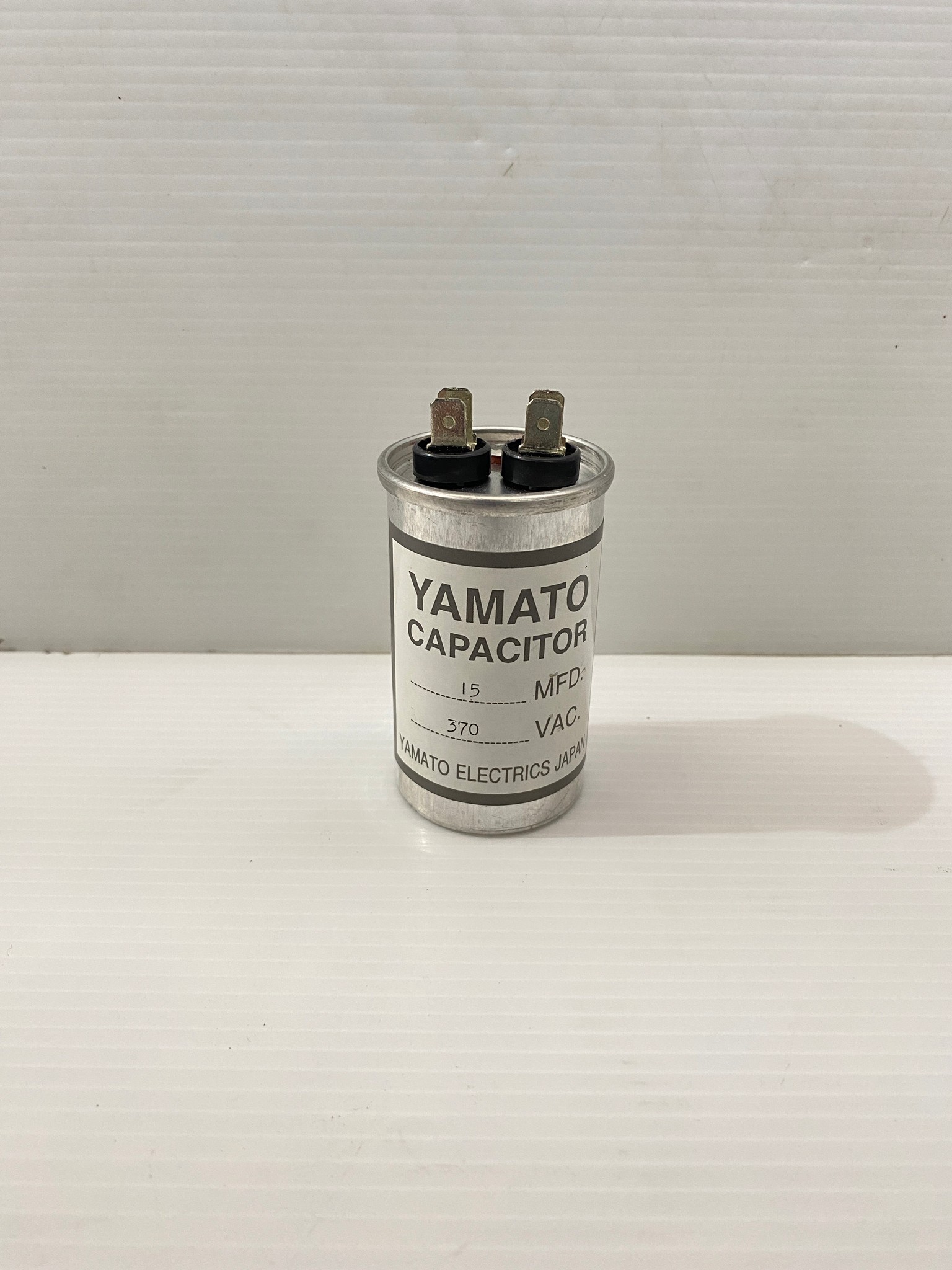 คาปาซิเตอร์ 10uF 15uF 370v. (คอนเดนเซอร์) YAMATO อลูมิเนียม