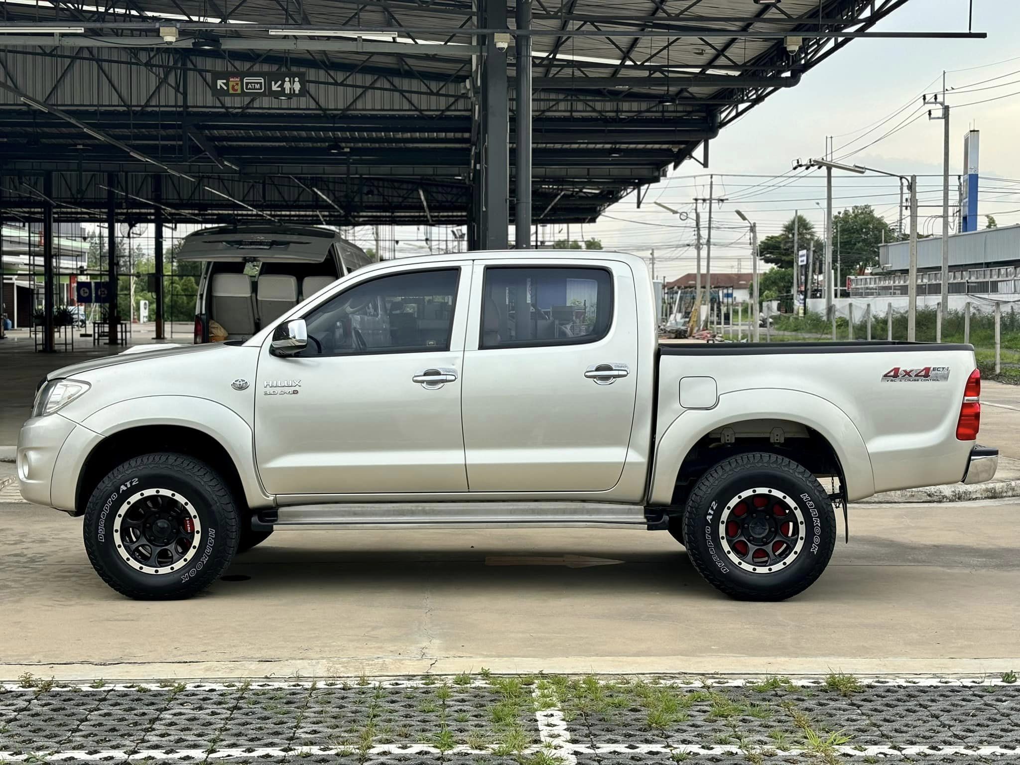 Toyota Hilux Vigo Double Cab 3.0G 4WD AT 2010