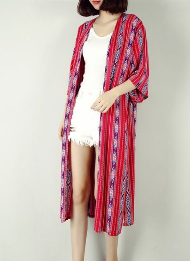 เสื้อคลุมแฟชั่น พร้อมส่ง : เสื้อคลุมสีแดงแต่งลายสีสันสดใส แบบสวยมากจ้า