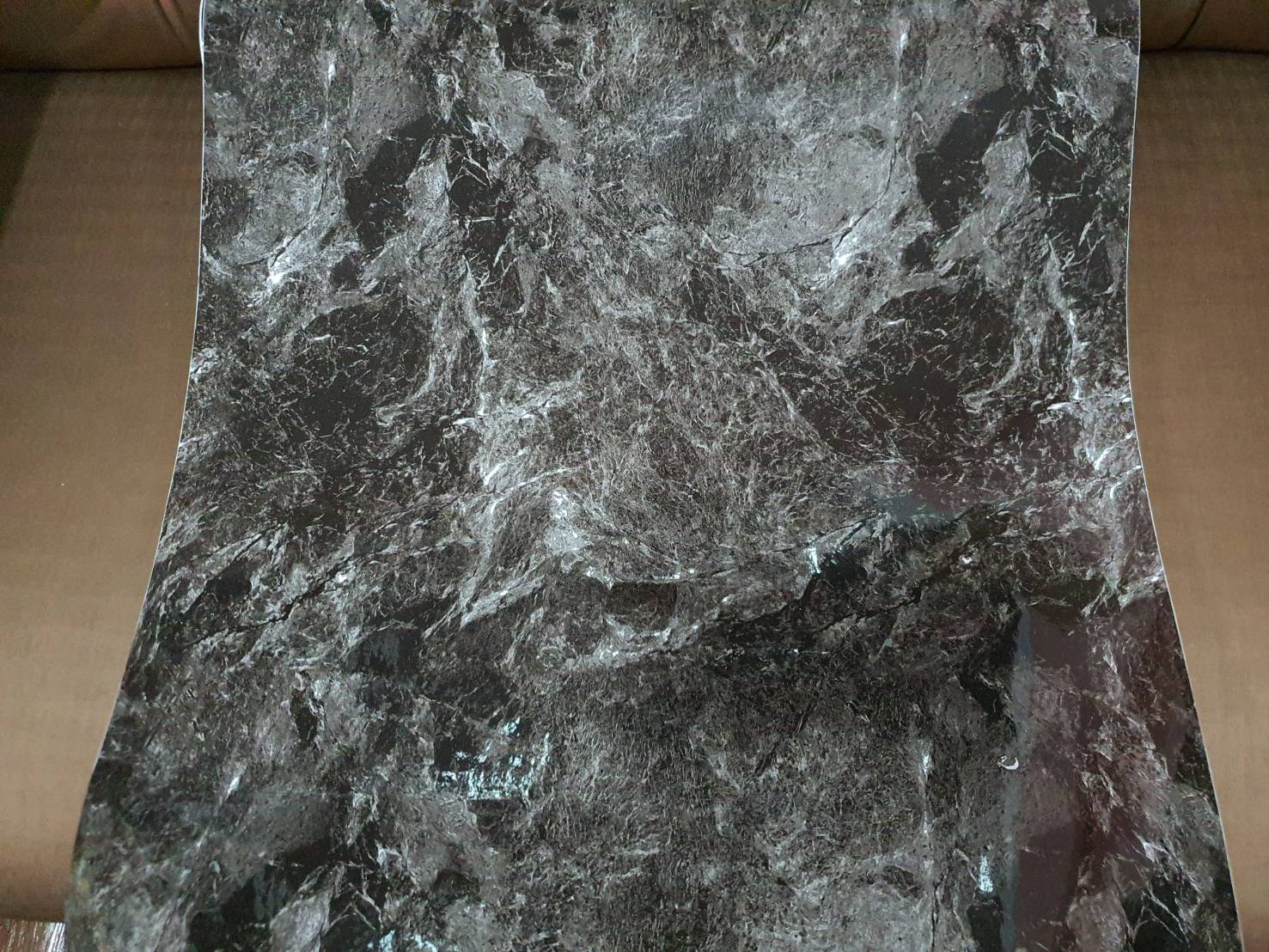 วอลเปเปอร์ PVC ลายหินอ่อน แบบเงา หน้ากว้าง 60 ซม. มีกาวในตัว