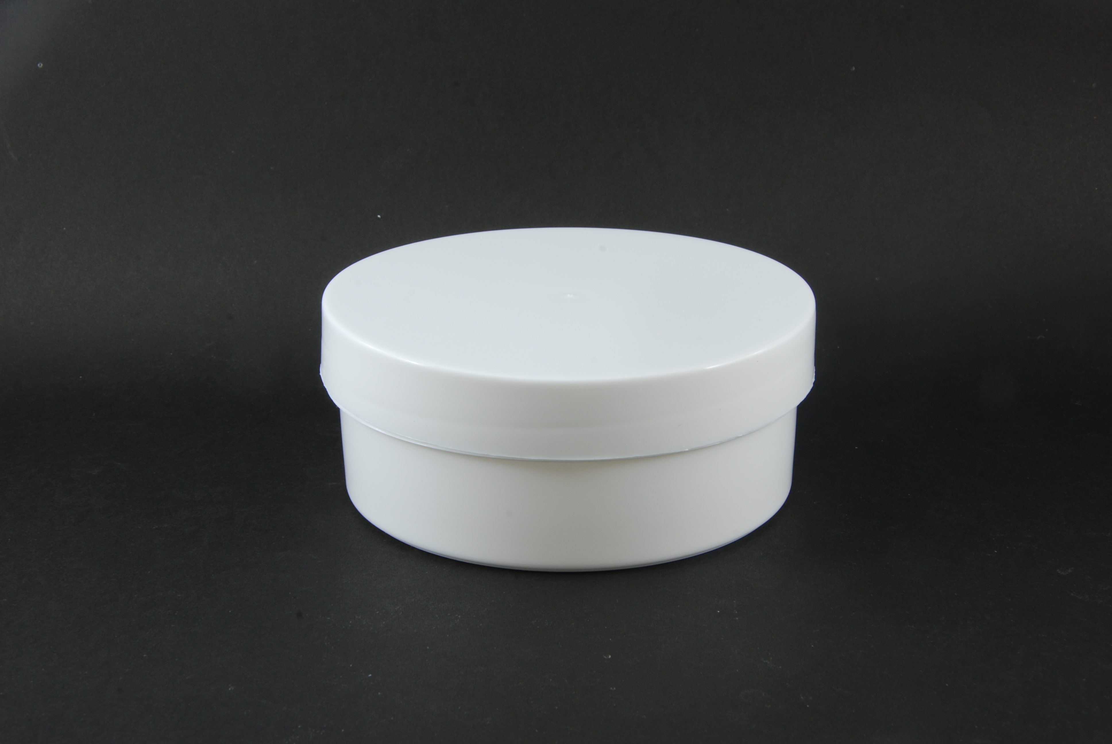 กระปุก BD สีขาว ขนาด 50 กรัม แพคละ 4 ชิ้น