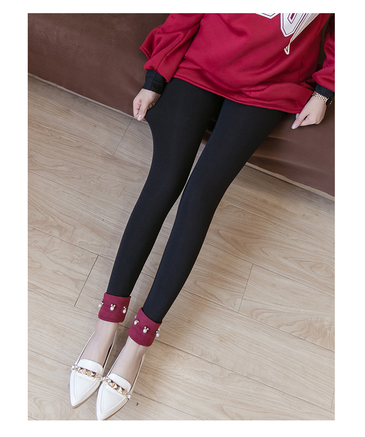 เลคกิ้งคนท้องขายาว ปลายขามี 4 สี ประดับด้วยมุกตุ้งติ้งน่ารักสวยงาม มีสายปรับขนาดครรภ์ M,L,XL