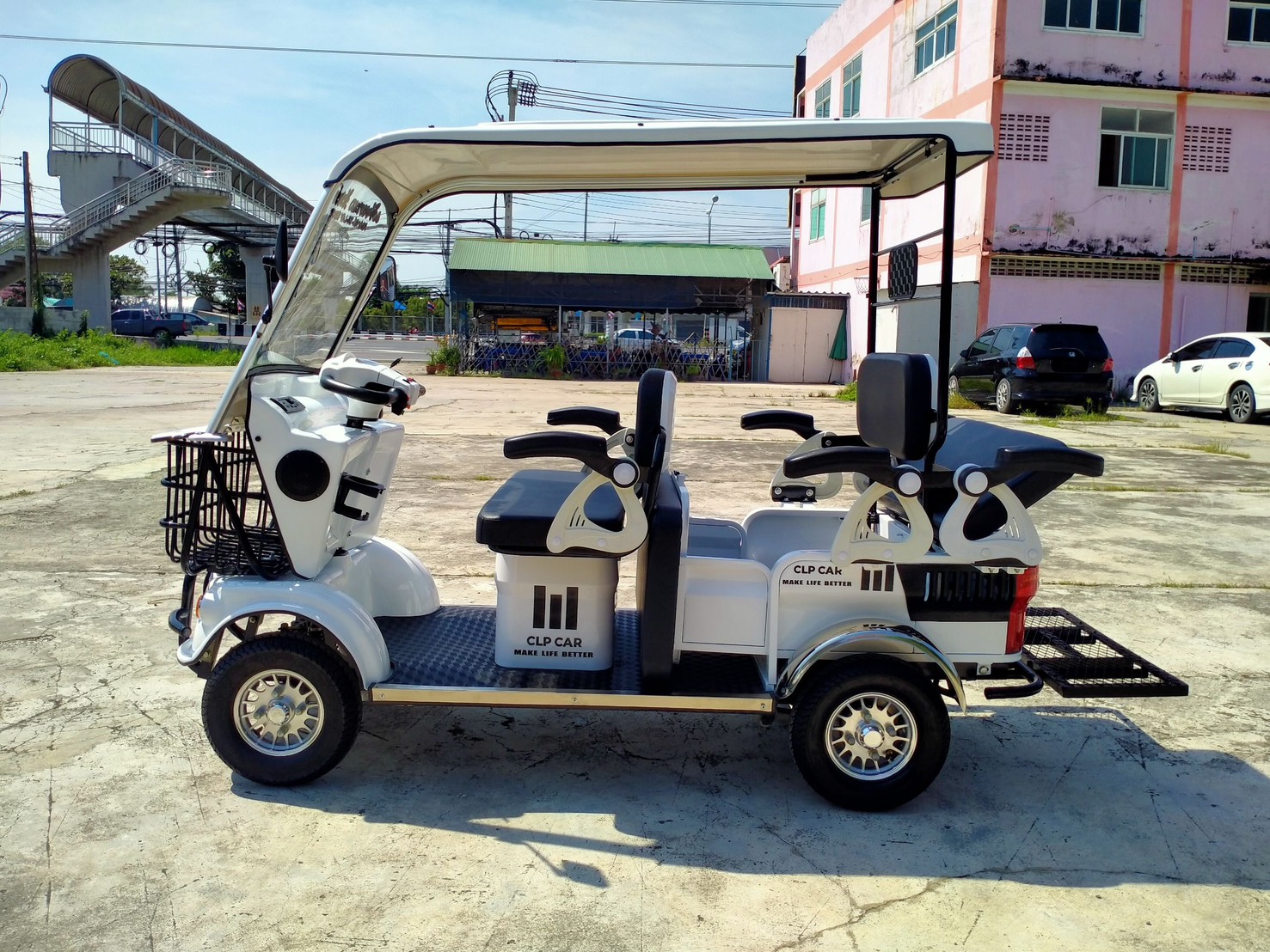 รถไฟฟ้า 4 ล้อ 6 ที่นั่ง (คนไซส์ใหญ่) รุ่น M-01ฺB BIG PLUS ยี่ห้อ CLP CAR ขับแฮนด์บิด