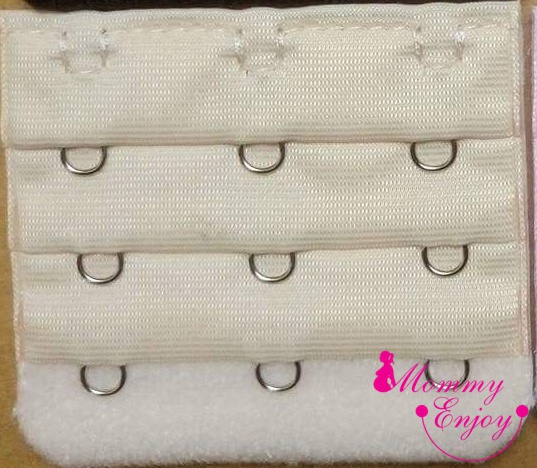 ตะขอเพิ่มขนาดเสื้อชั้นใน เลือนได้ 3 ระดับ แบบ 3 แถว มี 4 สี ขาว ดำ ชมพู เนื้อ สำเนา