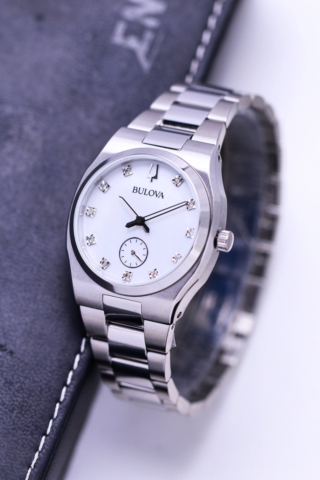 Bulova 96P242 นาฬิกาผู้หญิง Quartz Women's Watch