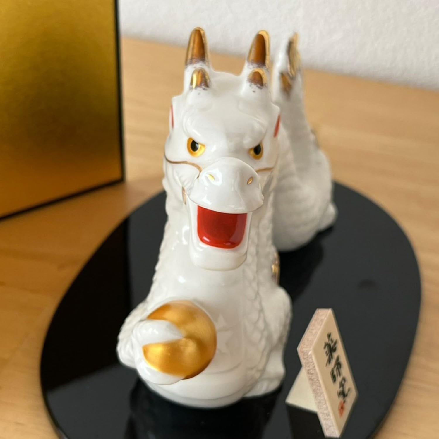 [PRE-ORDER] มังกรขาว ถือลูกแก้วสีทอง ของมงคลญี่ปุ่น ฮวงจุ้ยโต๊ะทำงาน เสริมโชคลาภ ปีมังกร นำเข้าจากญี่ปุ่น ของตกแต่ง วันตรุษจีน White Dragon