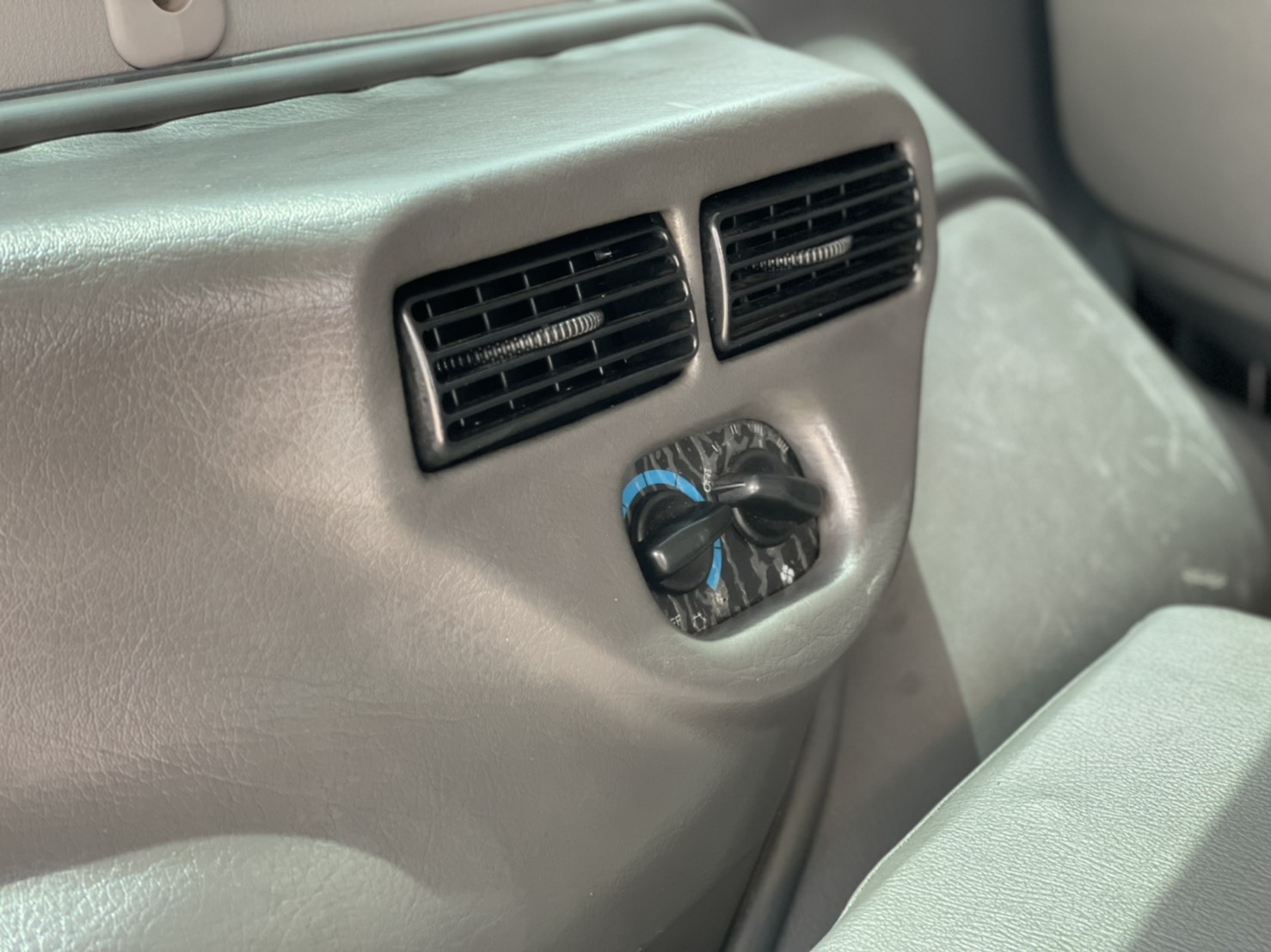 Mitsubishi G-Wagon 2.8GLS 4WD Turbo AT 2004