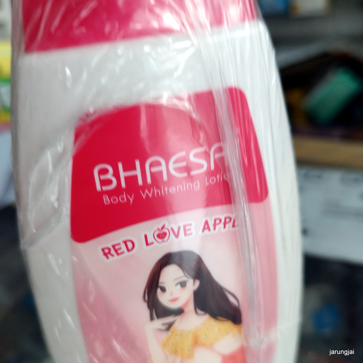 ครีมทาผิว เภสัช red love apple 150 มล. 6 ขวด