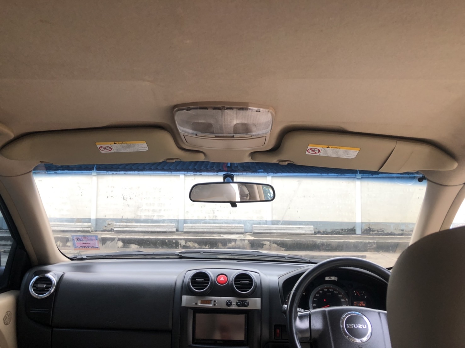 ISUZU DMAX Super Platinum Cab4 3.0LS VGS Turbo 4WD MT 2011