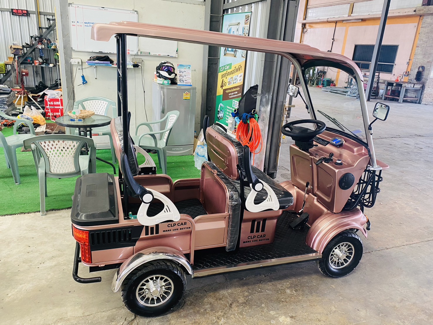 รถกอล์ฟไฟฟ้า 4 ล้อ 4 ที่นั่ง รุ่น M-04 ขับแบบพวงมาลัย