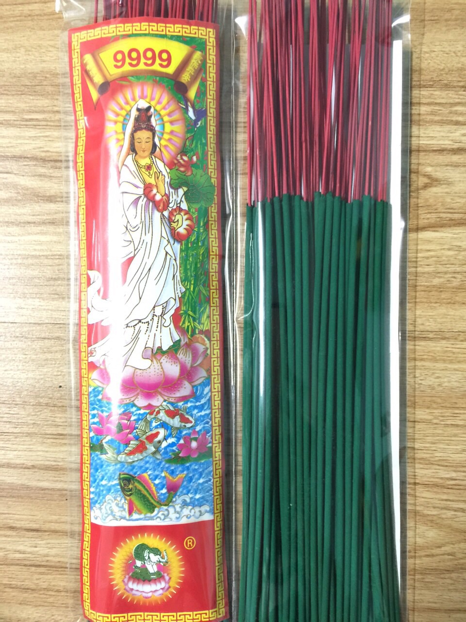 ธูปแหนบสีเขียว