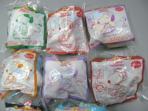โมเดลสนูปปี้แม็คชุด Snoopy Transport ครบชุด 8 ตัว