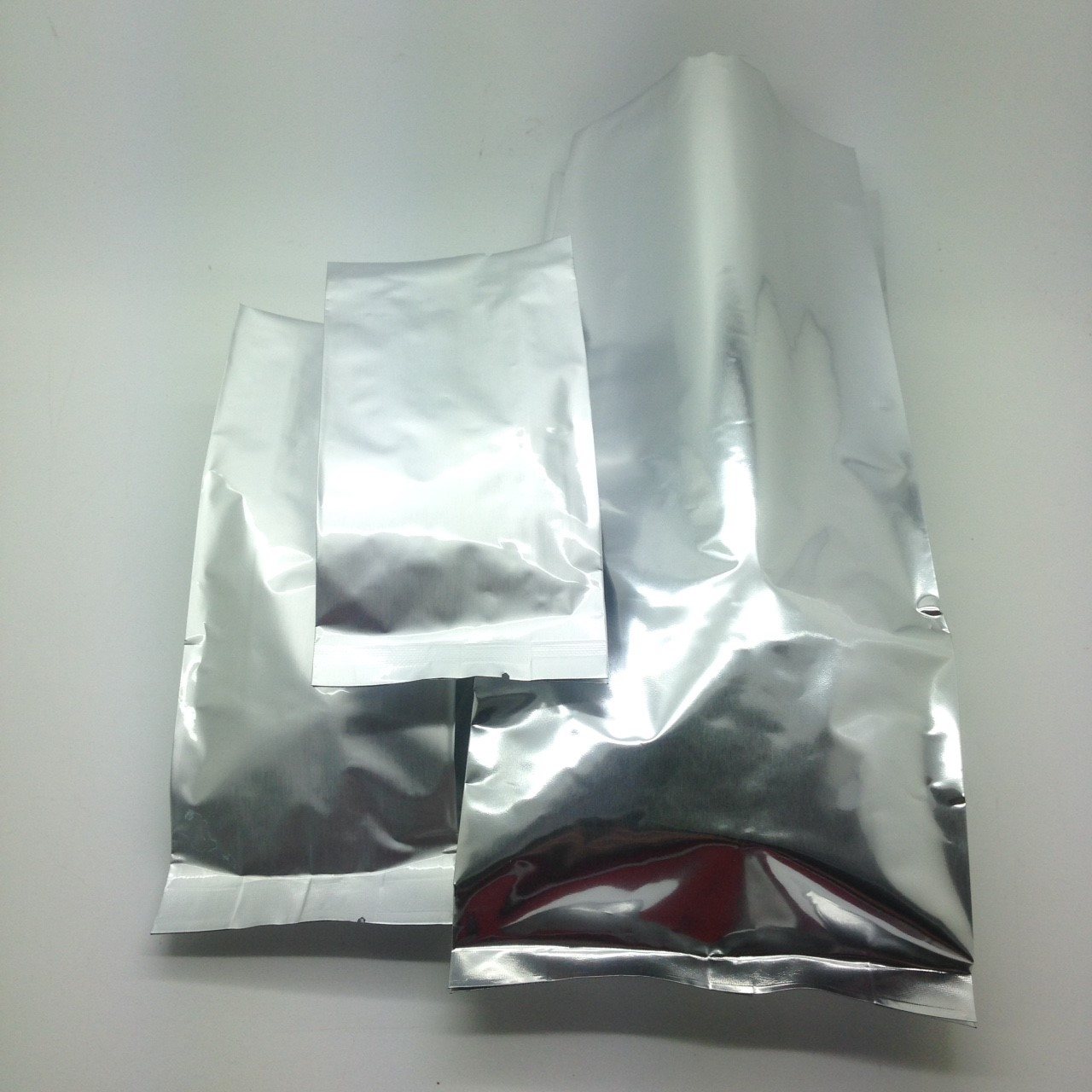 # ฟอยล์สีเงินพับข้าง