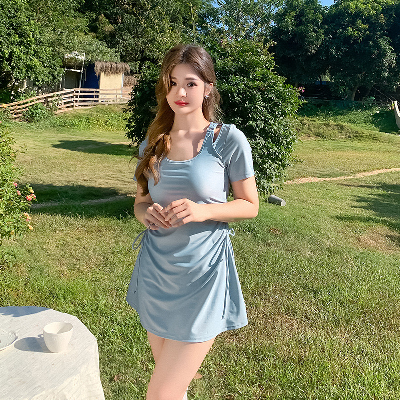 ชุดว่ายน้ำไซส์ใหญ่ 5xl พร้อมส่ง :ชุดว่ายน้ำคนอ้วน ชุดเที่ยวทะเลสีเทาแต่งสายที่บ่า มีสายรูดข้างชุด มาพร้อมกางเกงขาสั้นแบบสวย น่ารักมากๆจ้า:รอบอก40-48นิ้ว เอว36-46นิ้ว สะโพก36-48นิ้ว