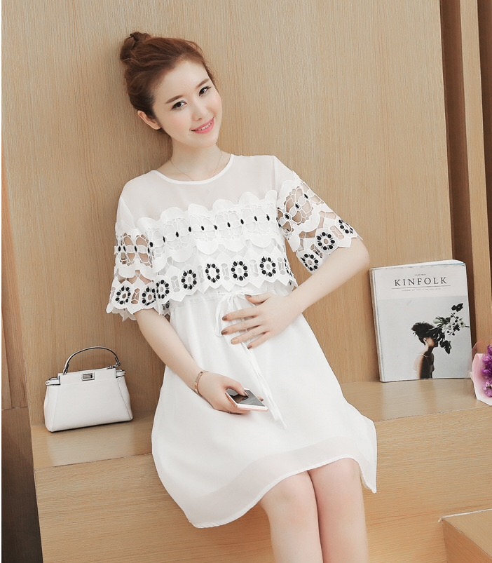 ชุดคลุมท้องทรงน่ารัก ผ้าชีฟอง ช่วงรอบอกประดับด้วยลูกไม้ มีเชือกผูกปรับขนาดครรภ์ด้านหน้า M L XL XXL